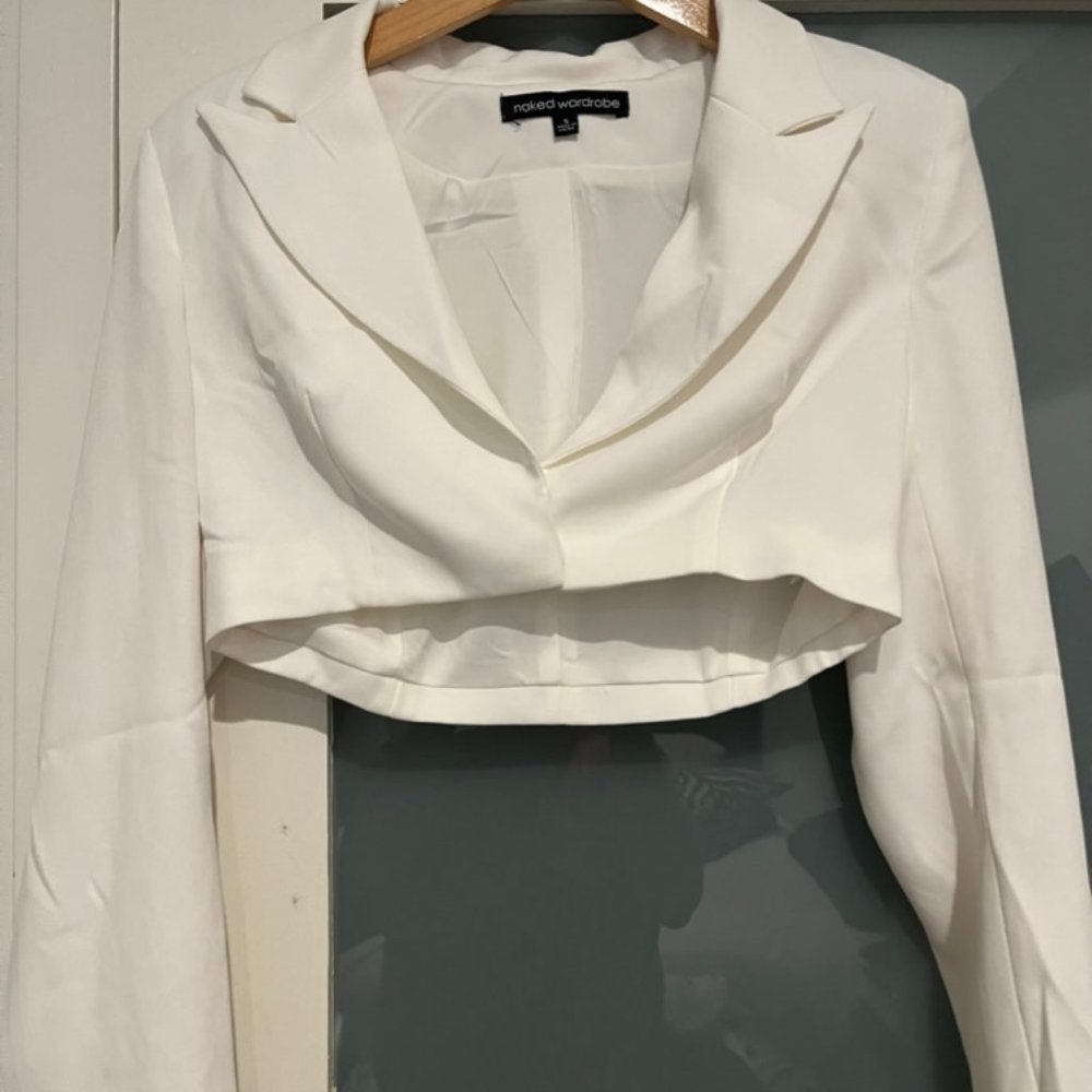 NWOT / WHITE MID DRIFT BLAZER